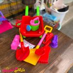 باغبان کوچک فرغون با آبپاش درج